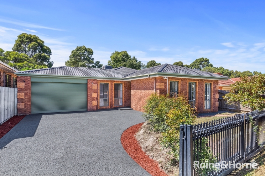 34 Edgecombe Way, Roxburgh Park, VIC 3064