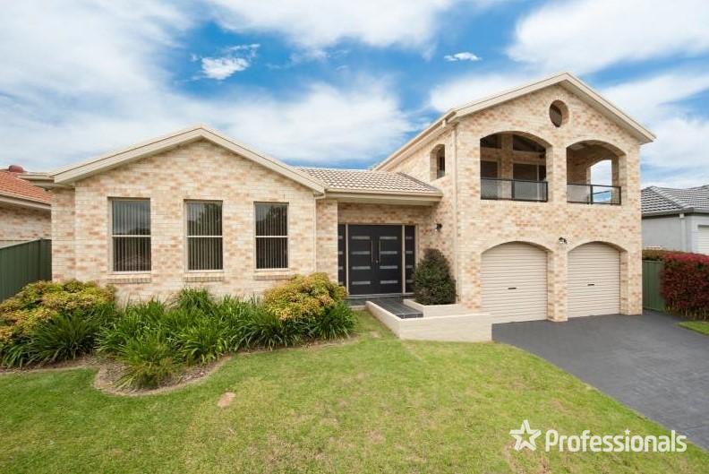 7 Gardenia Cres, Bomaderry, NSW 2541