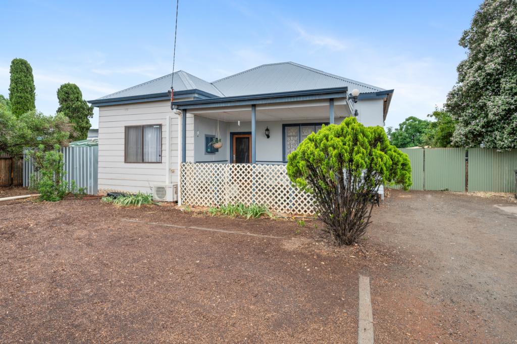 267 Burt St, Victory Heights, WA 6432