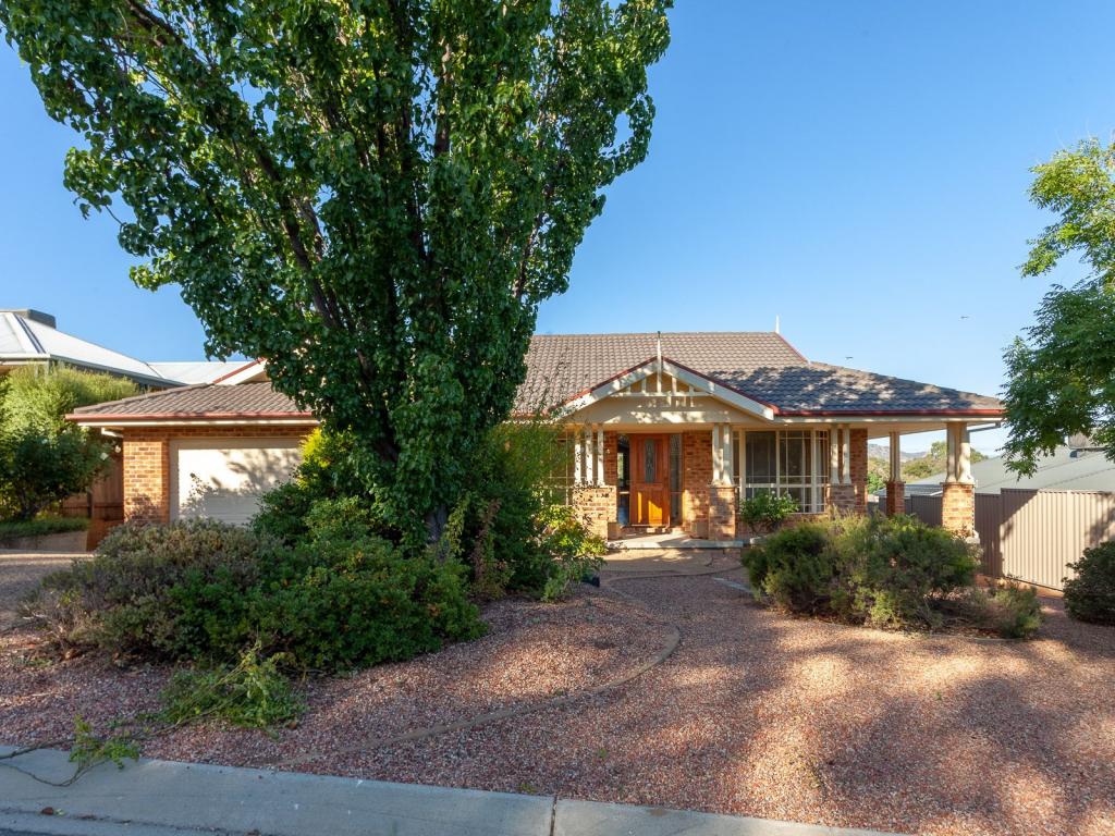 4 Bottlebrush Pl, Jerrabomberra, NSW 2619