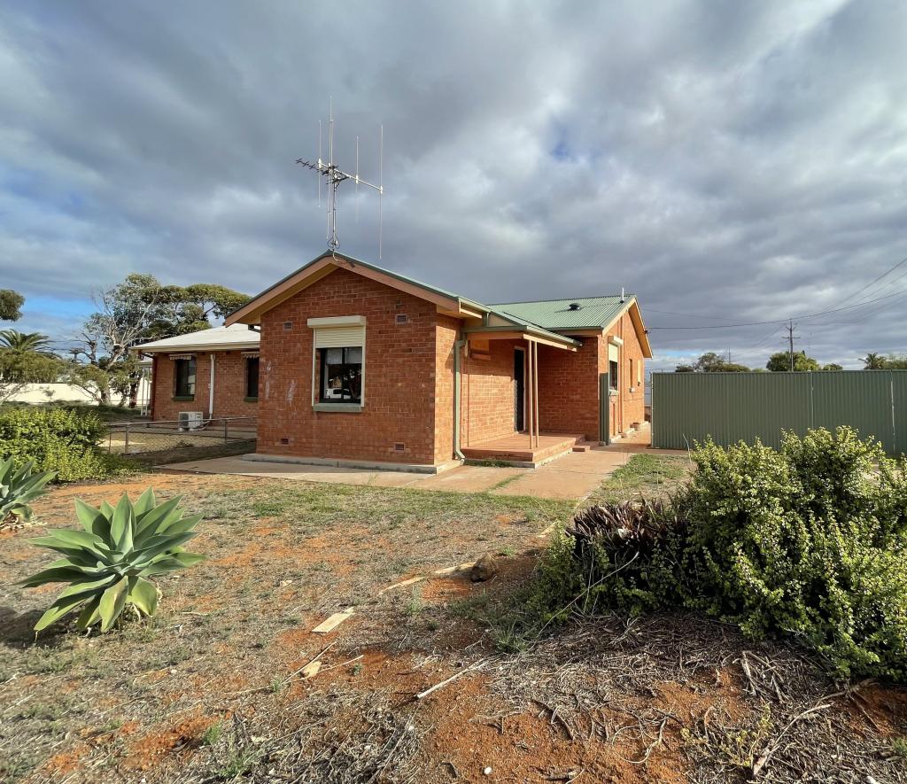 1 TULLY ST, WHYALLA STUART, SA 5608