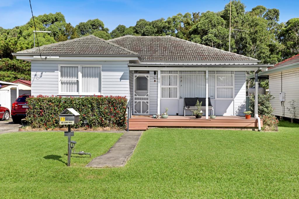 17 Cambridge Rd, Dapto, NSW 2530