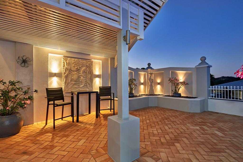 15 Rosemont Ct, Mooroobool, QLD 4870