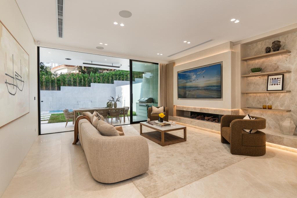 18 Parkside Dr, Kogarah Bay, NSW 2217