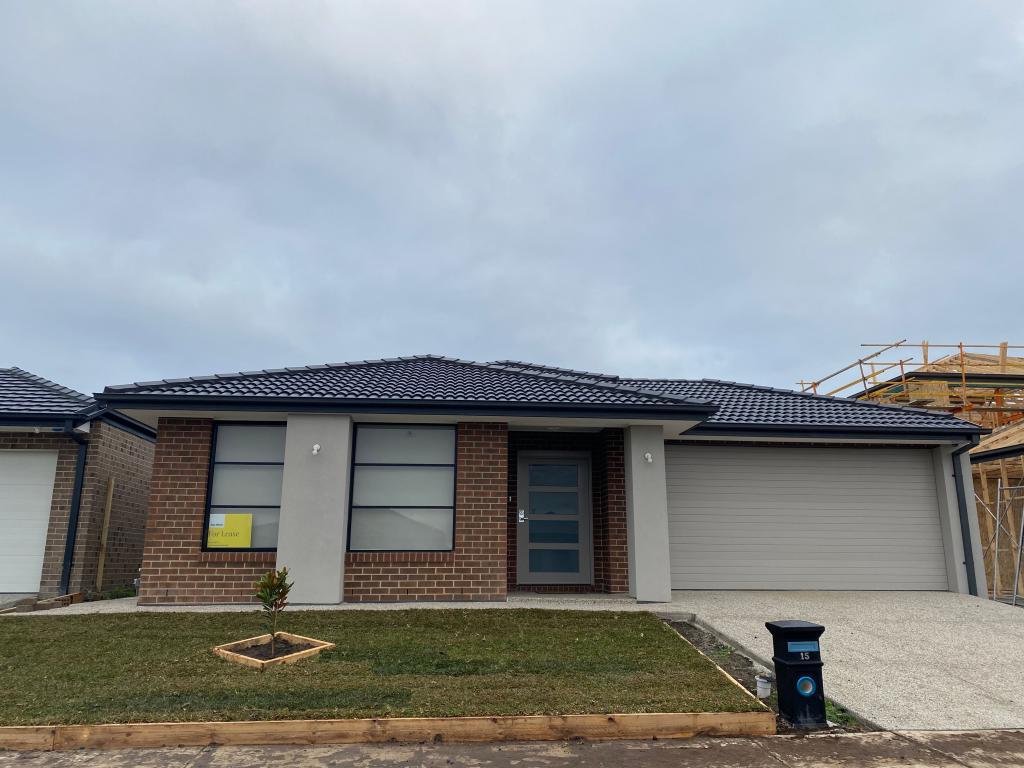 15 Ironside St, Donnybrook, VIC 3064