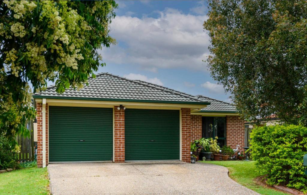 12 Lakes Ent, Meadowbrook, QLD 4131