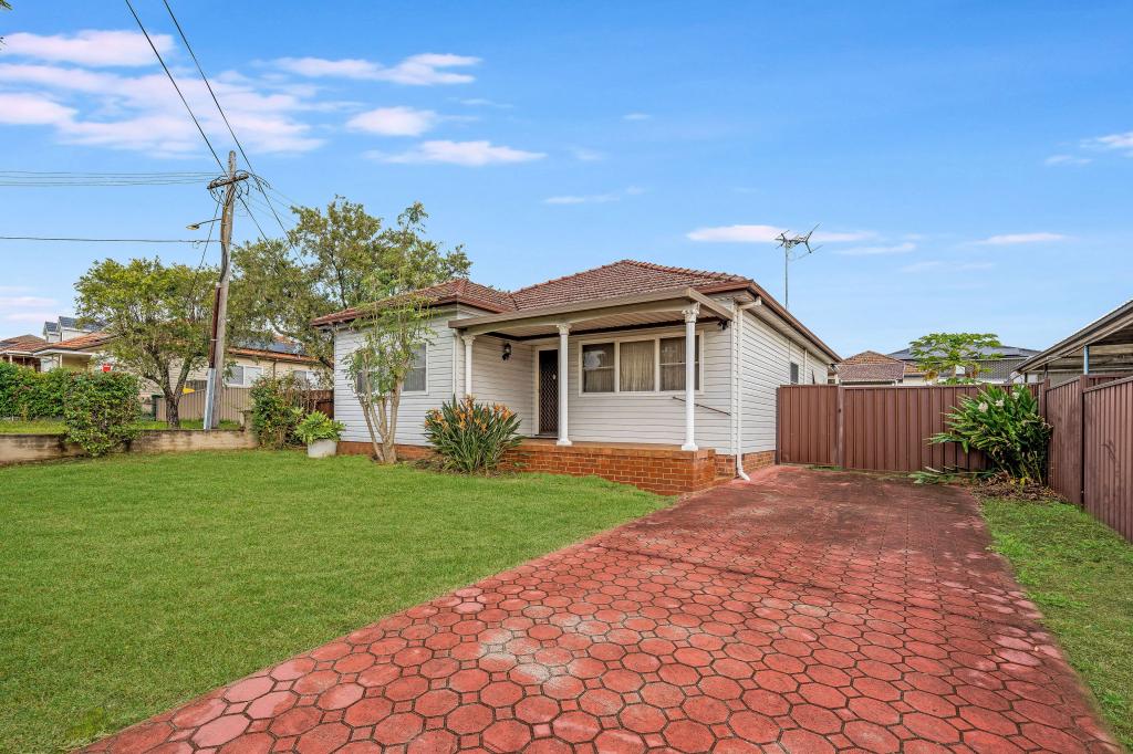 65 Hannans Rd, Riverwood, NSW 2210