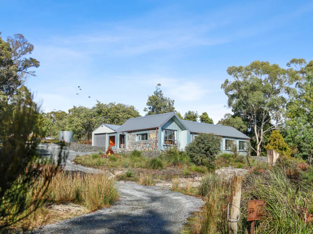 25 Tattersalls Rd, Beaconsfield, TAS 7270