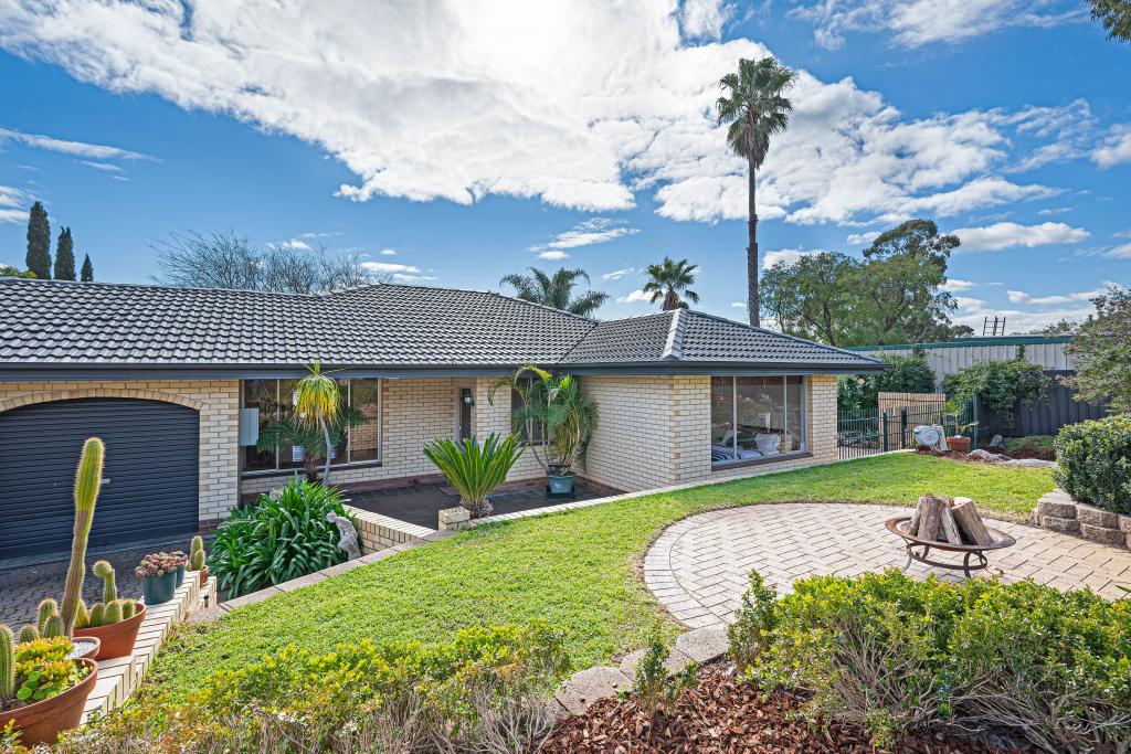 4 Hams Rd, Flagstaff Hill, SA 5159