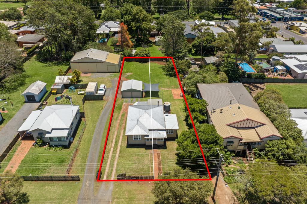 1a Charles St, Newtown, QLD 4350