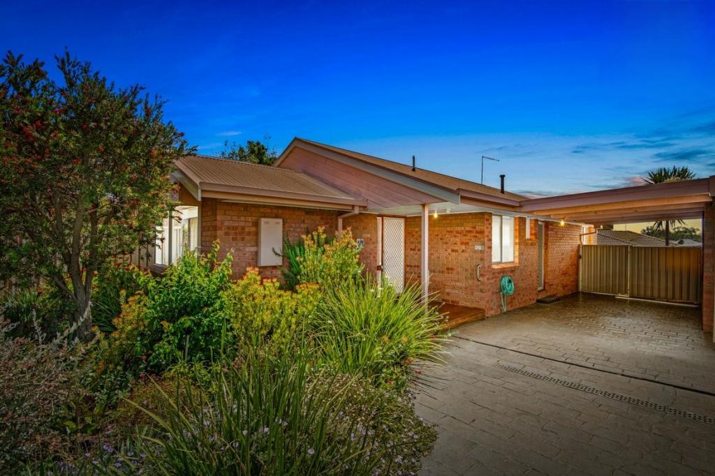 1/8 Peart Ct, Brookfield, VIC 3338