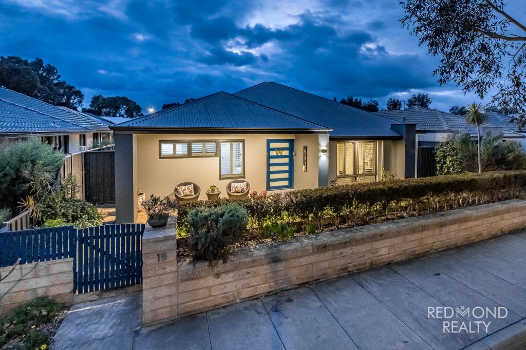 15 LINKSMAN ST, YANCHEP, WA 6035
