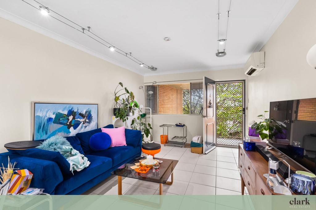6/247 JUNCTION RD, CLAYFIELD, QLD 4011