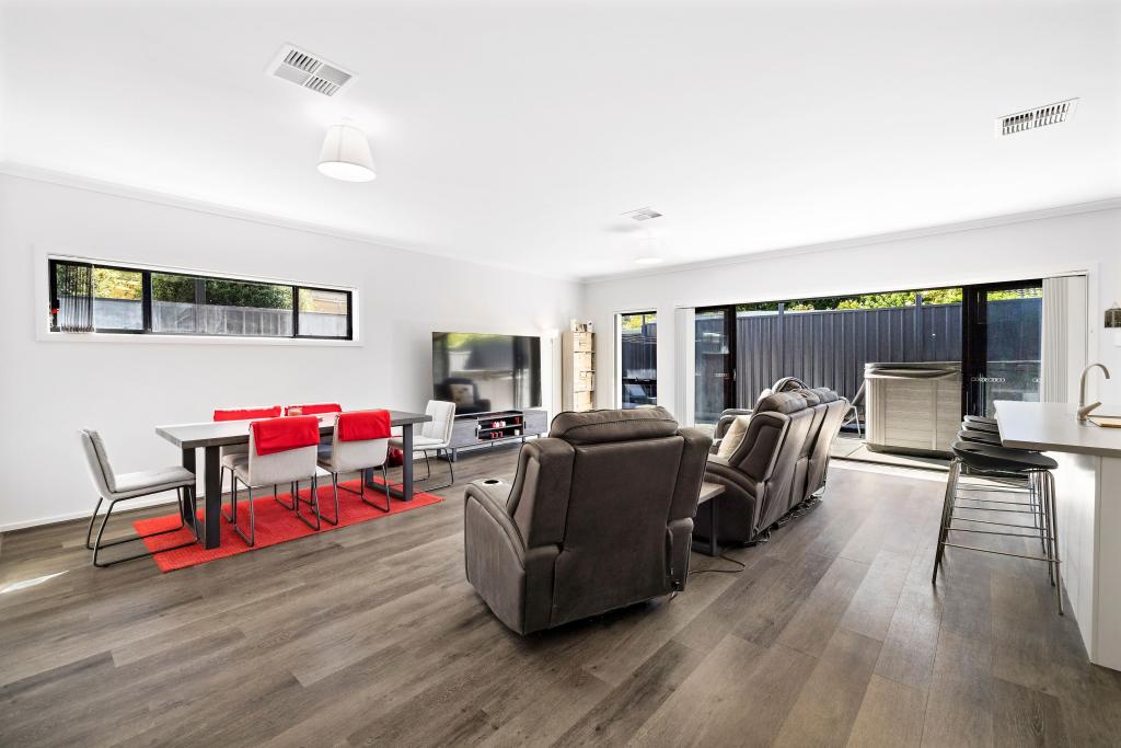 7 Greenfield Cres, West Lakes Shore, SA 5020