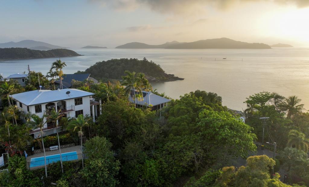 6 Shutehaven Cl, Shute Harbour, QLD 4802