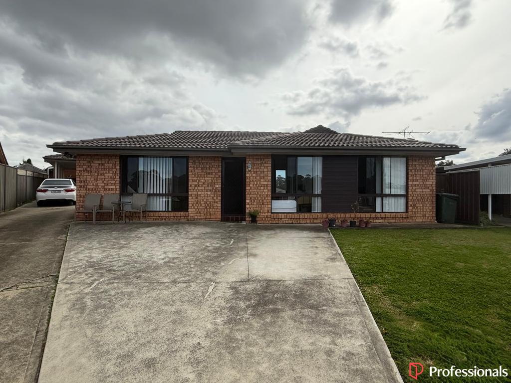 10 Brahma Cl, Bossley Park, NSW 2176