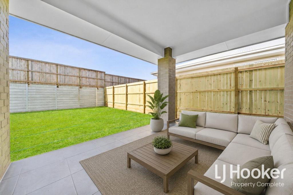 24 Petermann Cct, Yarrabilba, QLD 4207