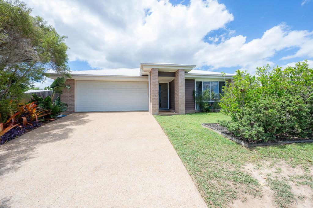 12 ISLA CT, NEW AUCKLAND, QLD 4680