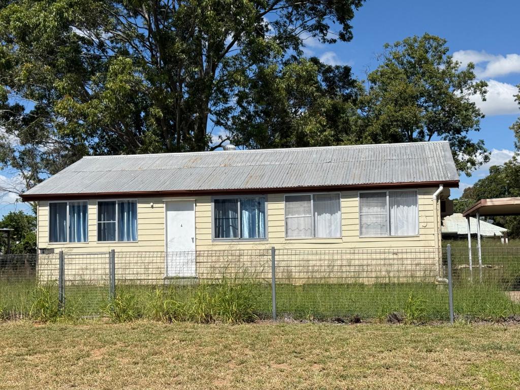 4 Goldston St, Alpha, QLD 4724