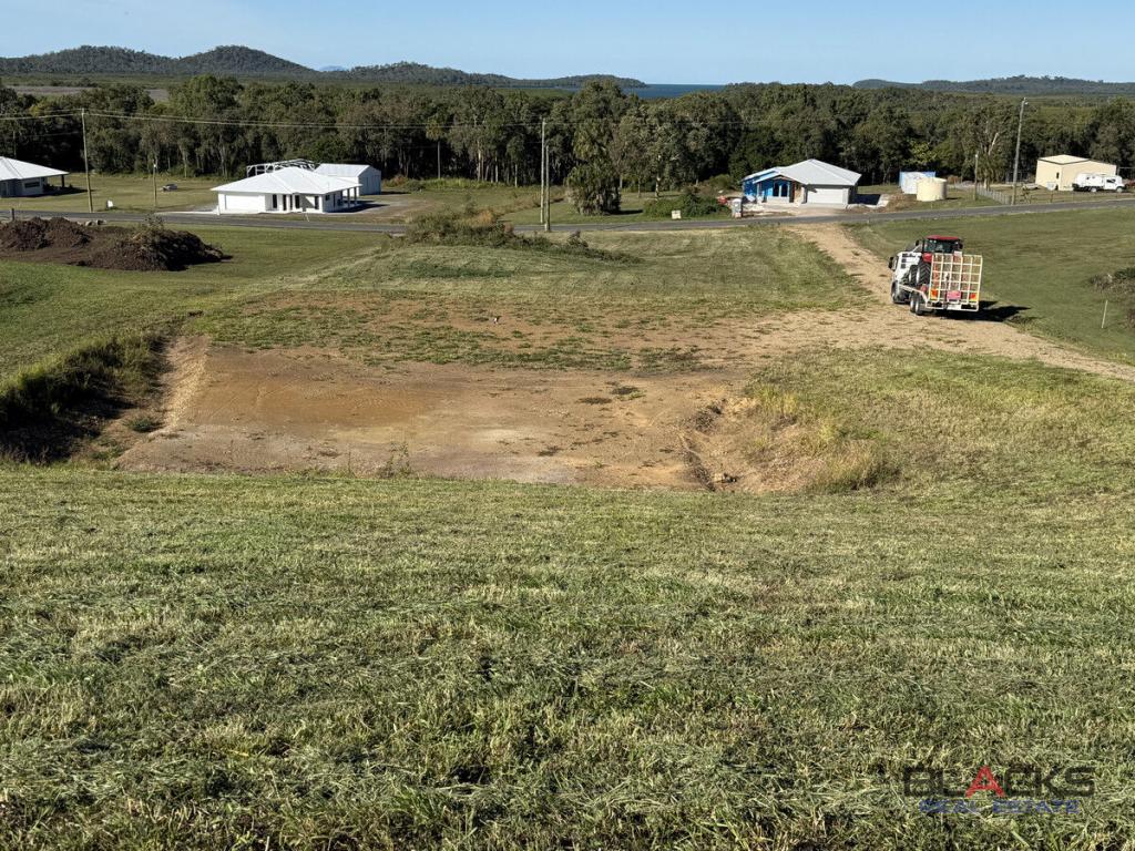 162 Moonlight Dr, Sarina, QLD 4737