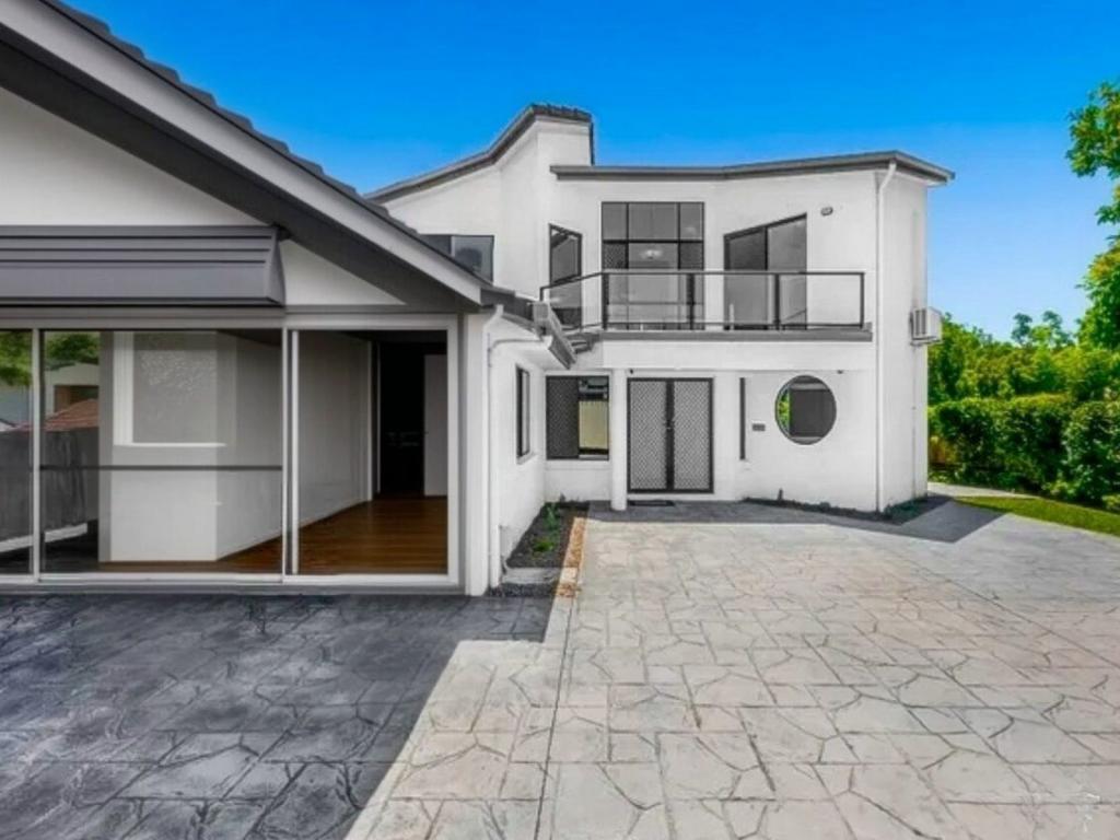 202 Lancaster Cct, Stretton, QLD 4116