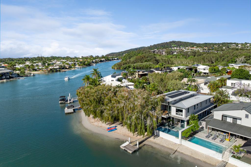 19 WYUNA DR, NOOSAVILLE, QLD 4566