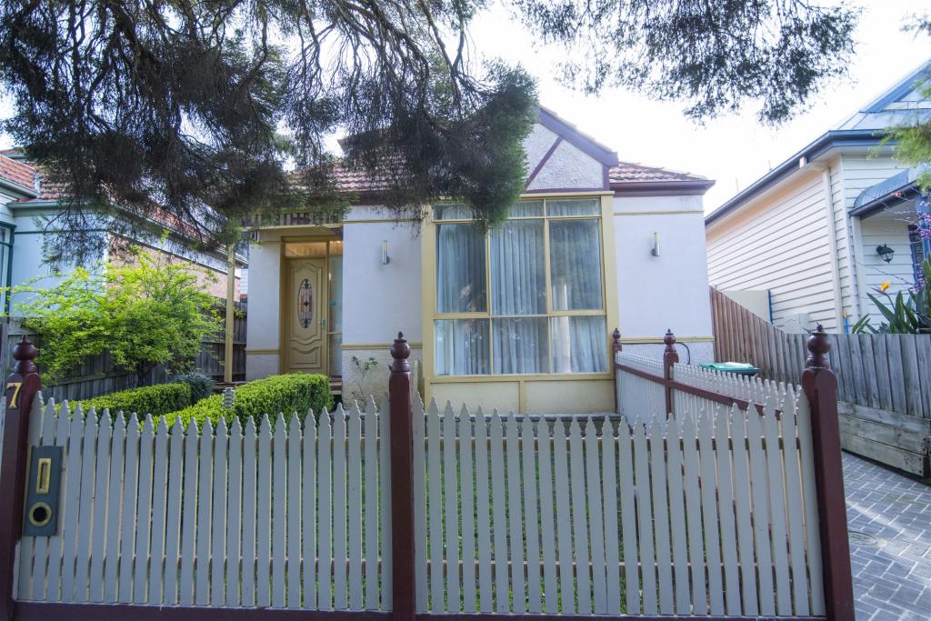 7 Wandin Rd, Camberwell, VIC 3124