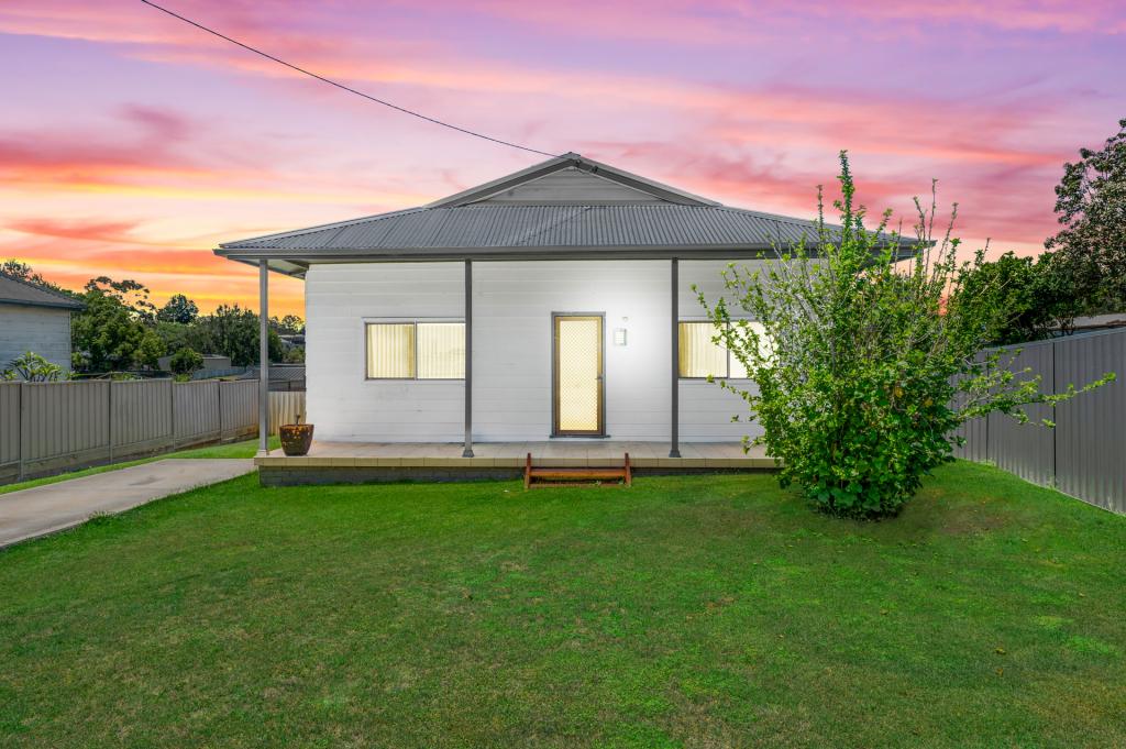 9 High St, Greta, NSW 2334