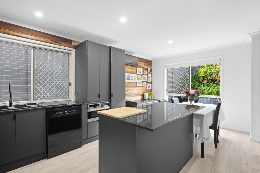 16/1-3 Carnarvon Ct, Oxenford, QLD 4210