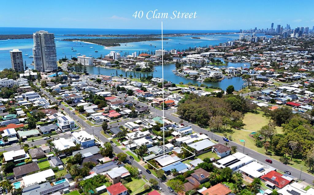 40 Clam St, Runaway Bay, QLD 4216