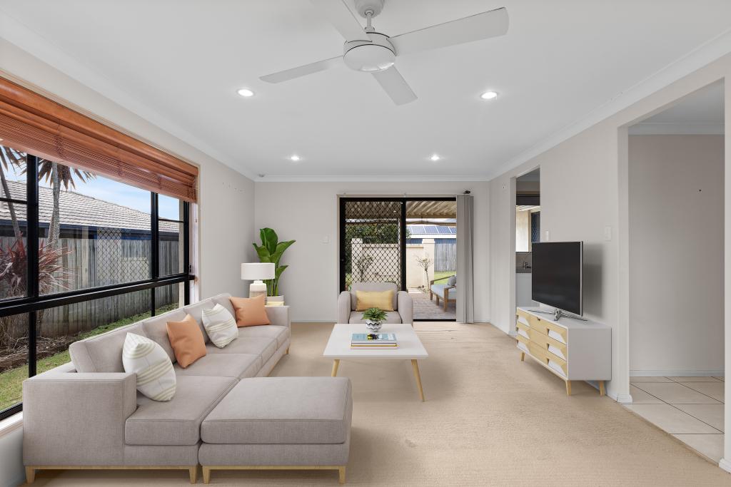 10 Scullin St, Middle Ridge, QLD 4350