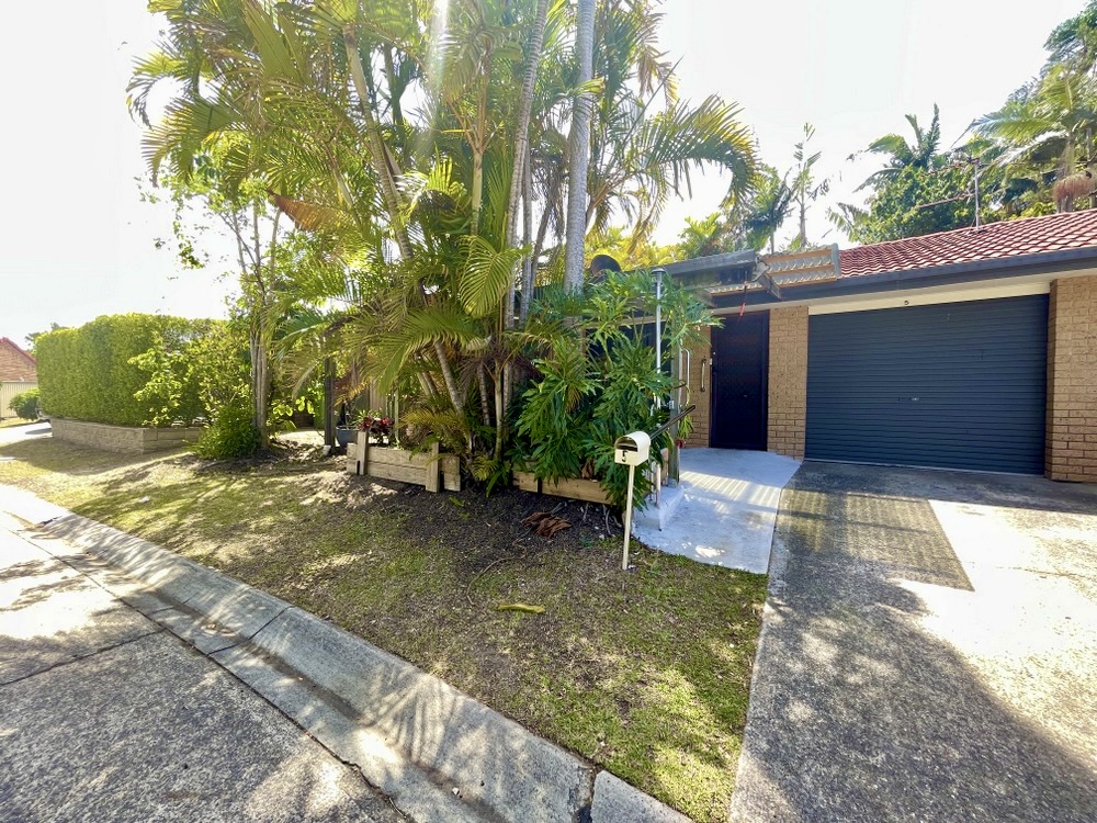 5/11 Hoya Ct, Labrador, QLD 4215