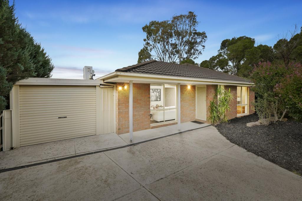 16 Redwood Ave, Hampton Park, VIC 3976