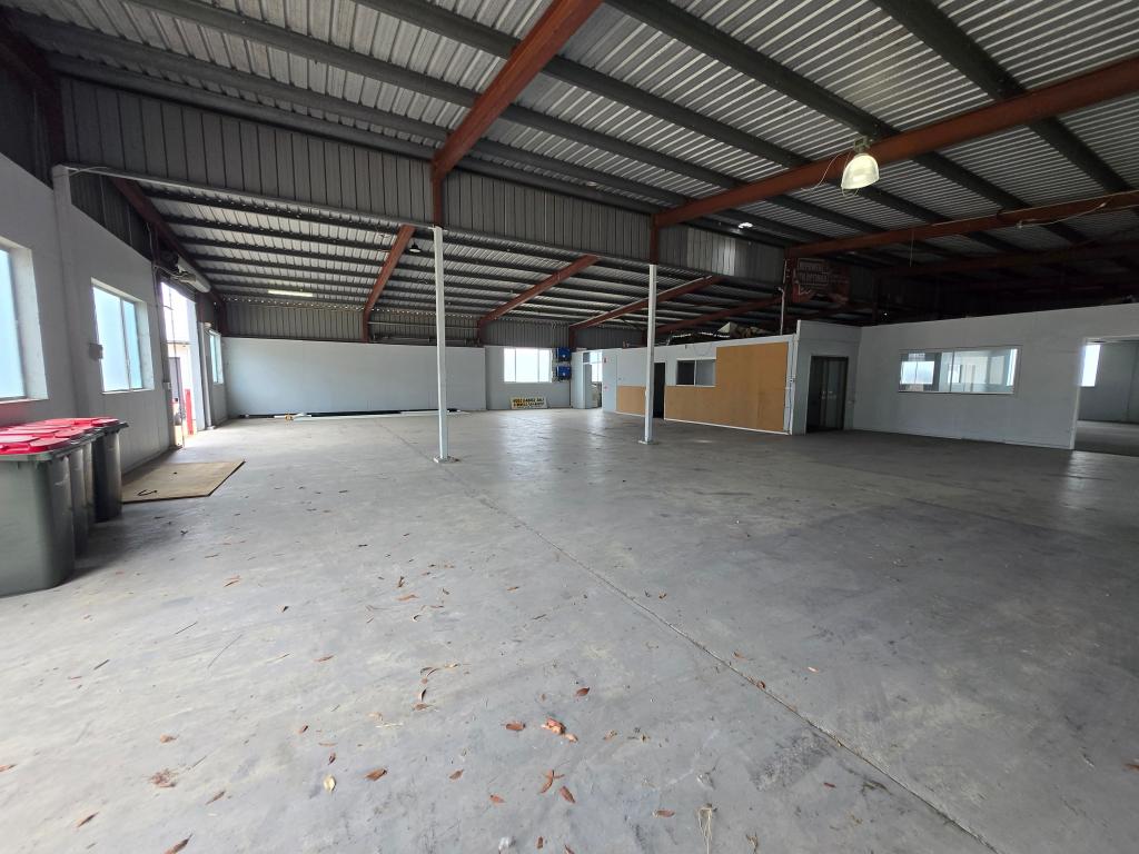 1 & 2/23 - 25 Snook St, Clontarf, QLD 4019