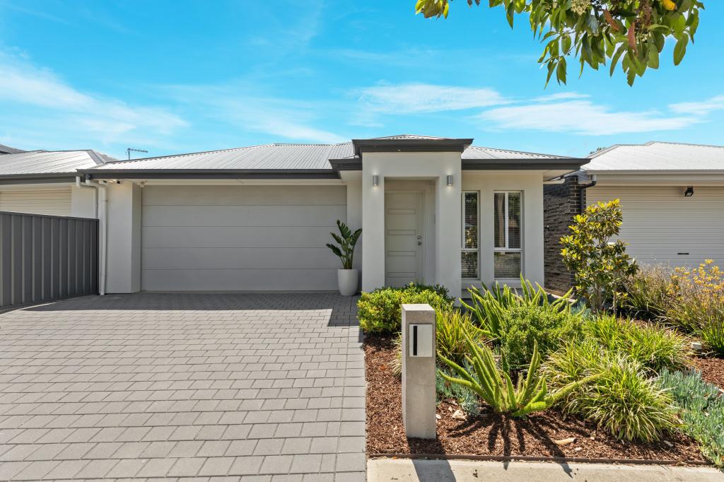 12a Riverina St, Largs North, SA 5016