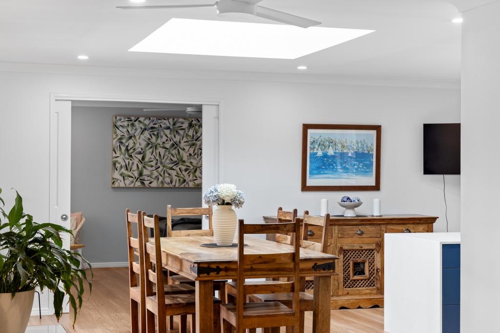 3 Lakeshore Dr, Helensvale, QLD 4212