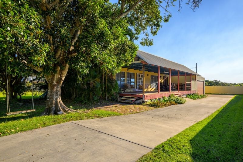 6 Ilmenite Ave, Rainbow Beach, QLD 4581