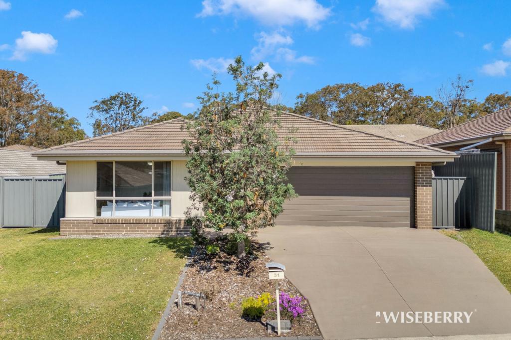 31 Melbourne Rd, Wadalba, NSW 2259