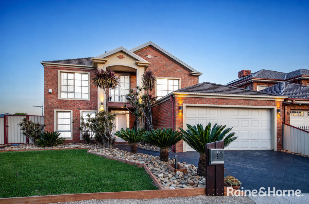 1 Waranga Way, Taylors Hill, VIC 3037