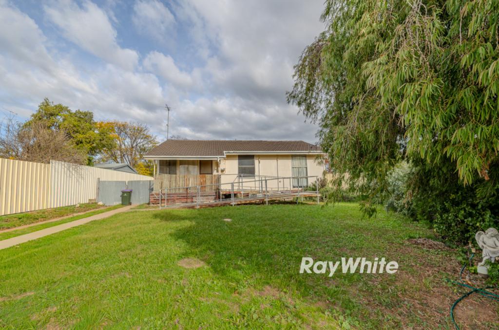 1 Vine Ct, Ouyen, VIC 3490