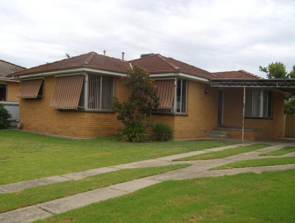 492 Hartley St, Lavington, NSW 2641