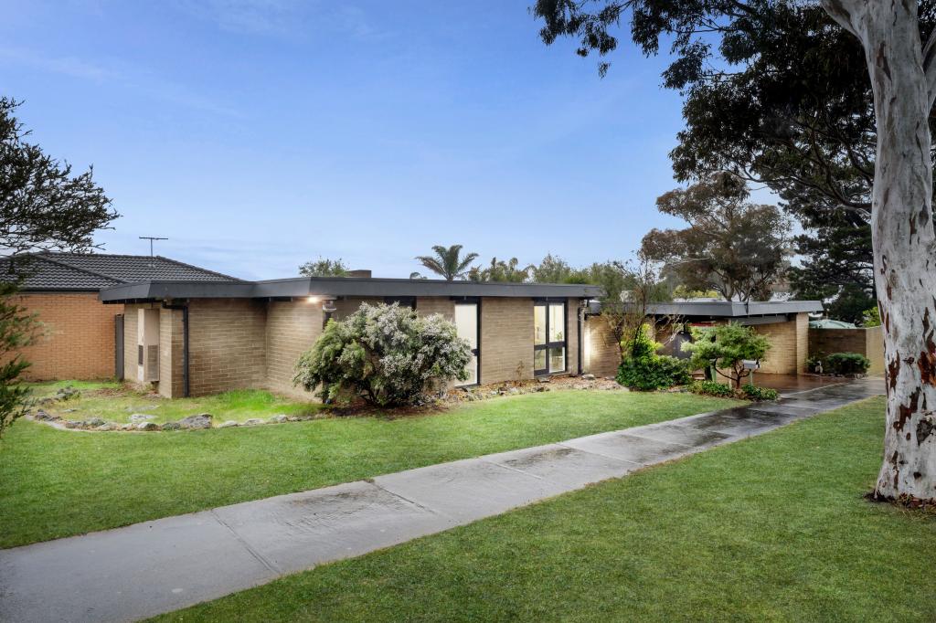 28 Neill St, Sunbury, VIC 3429