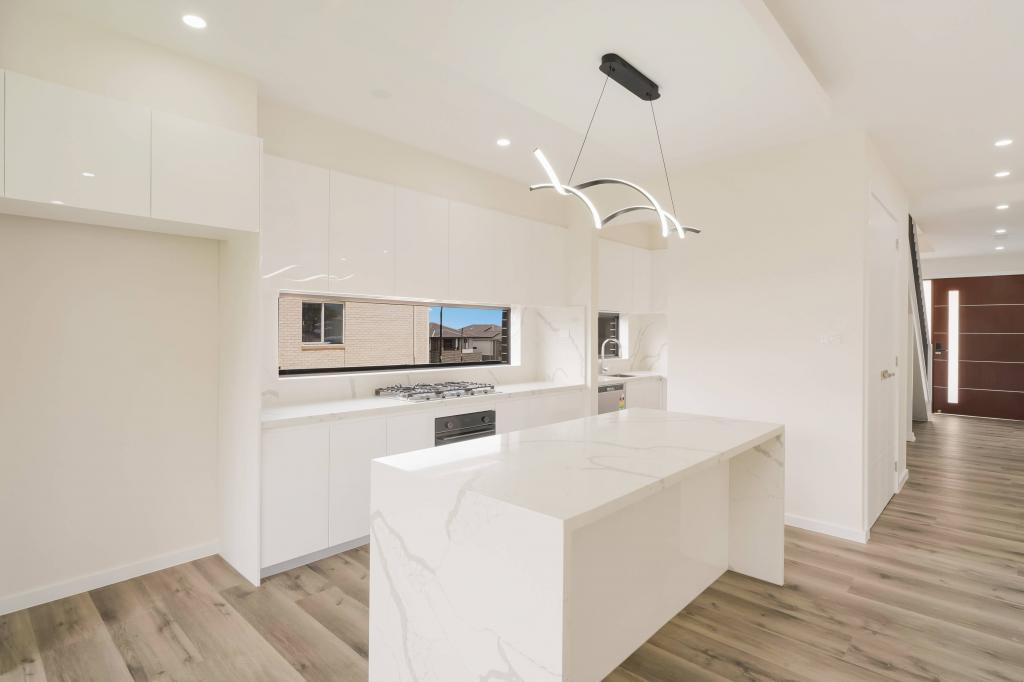 46 Pomfret Ave, Rouse Hill, NSW 2155