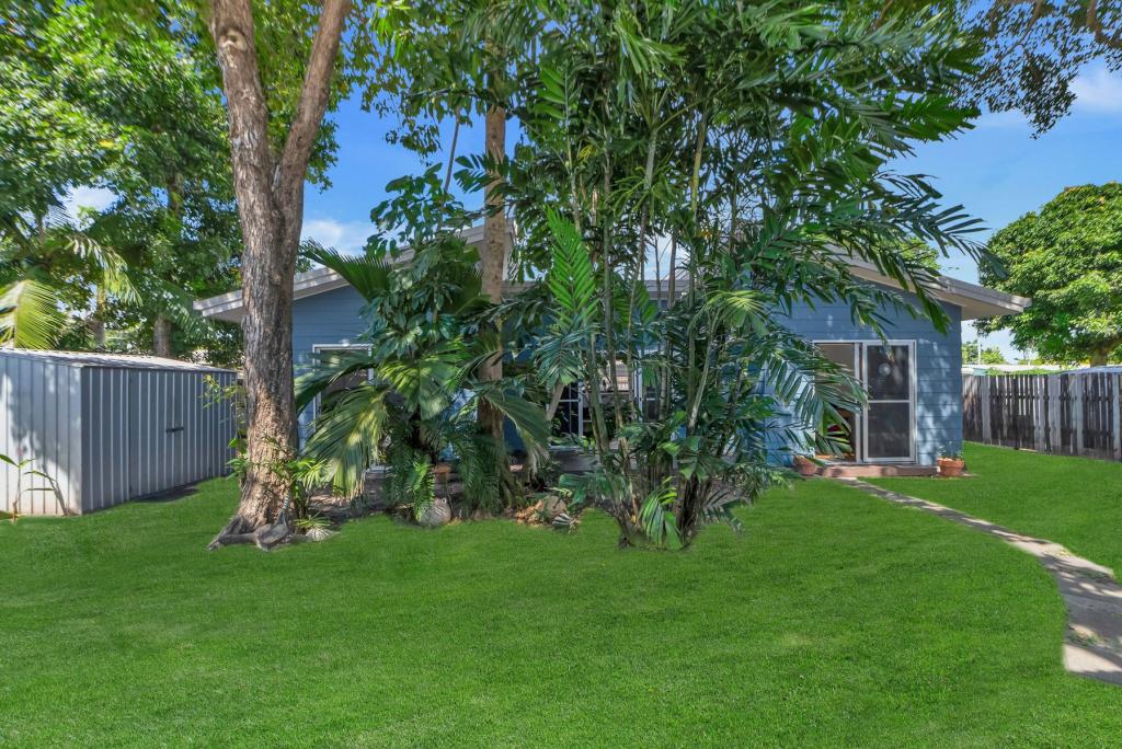 B/7 Cassia St, Holloways Beach, QLD 4878