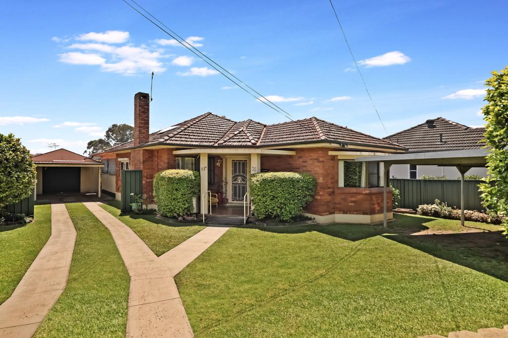 35 Doyle Rd, Revesby, NSW 2212