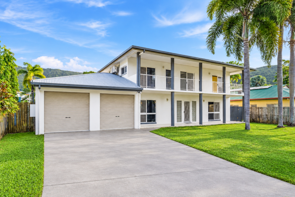 87 MOORE RD, KEWARRA BEACH, QLD 4879