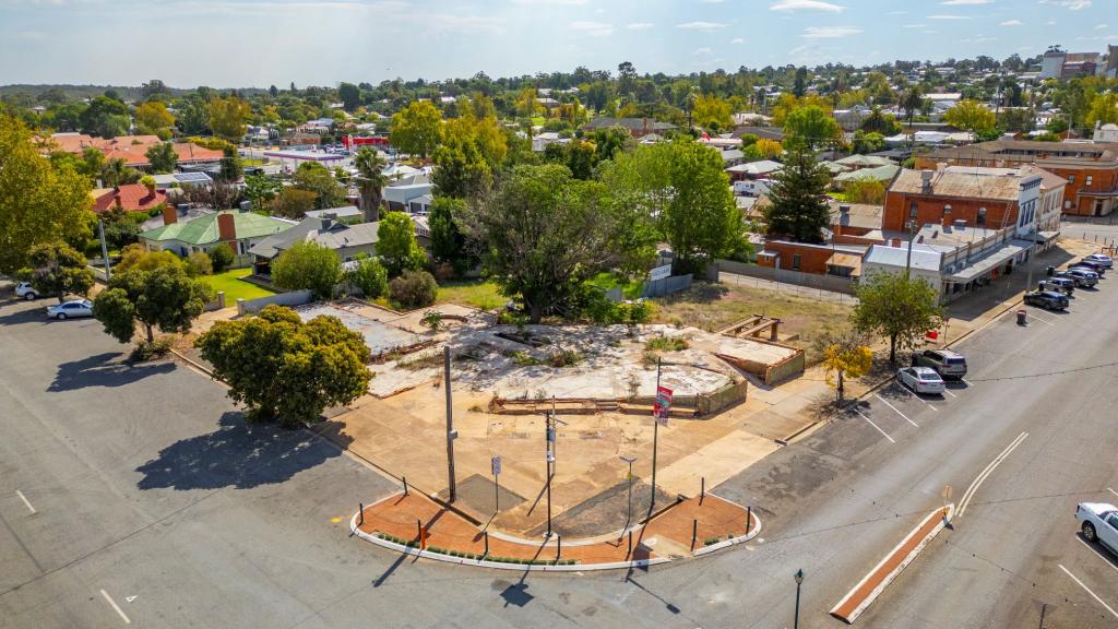 178-186 EAST ST, NARRANDERA, NSW 2700
