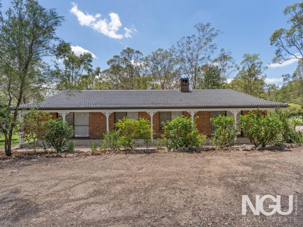 33 OXLEY DR, BARELLAN POINT, QLD 4306