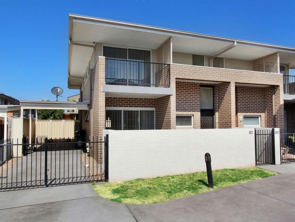 82 Fowler St, Claremont Meadows, NSW 2747