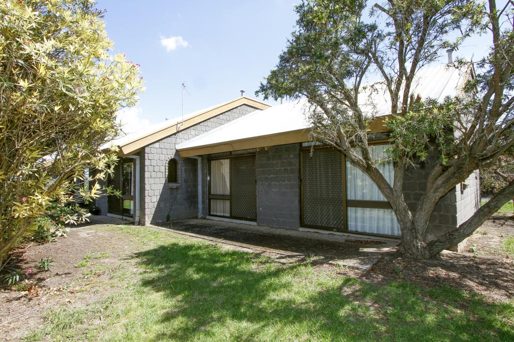 2/80 Stawell St, Sale, VIC 3850